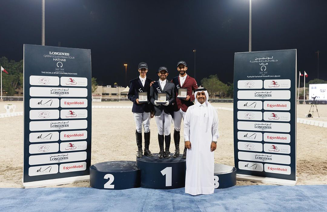 Deputy Director of the Longines Hathab Championship Faisal Al Kahla crowned the podium winners of level two of dressage events. 