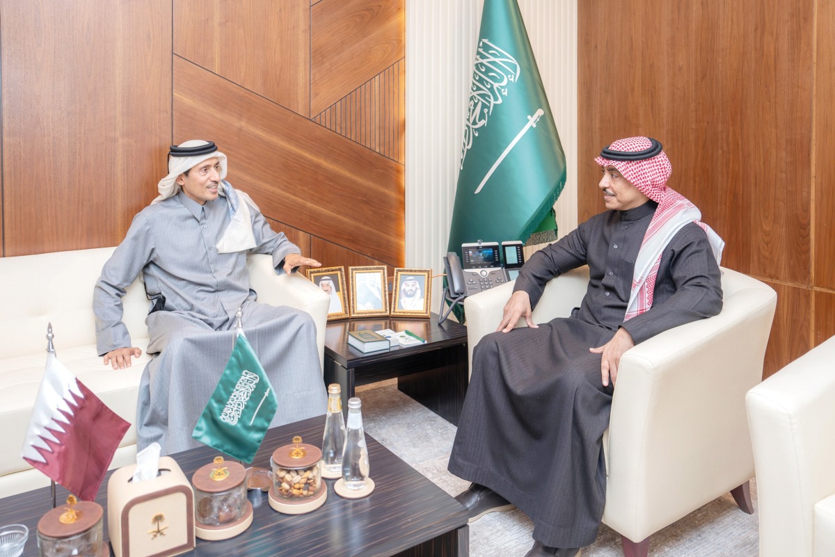 QMC Chairman H E Sheikh Hamad bin Thamer Al Thani (left) with Minister of Media of Saudi Arabia H E Salman bin Yousef Al Dossary in Riyadh.