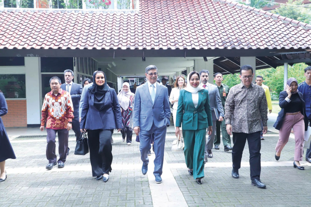 State Minister and President of the Qatar National Library H E  Dr Hamad Abdulaziz Al Kawari (third left) arriving at University of Indonesia recently.