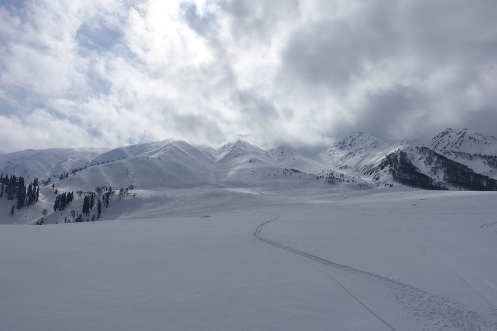 File photo shows a general view of the ski slopes at Gulmarg in Indian-administered Kashmir. 