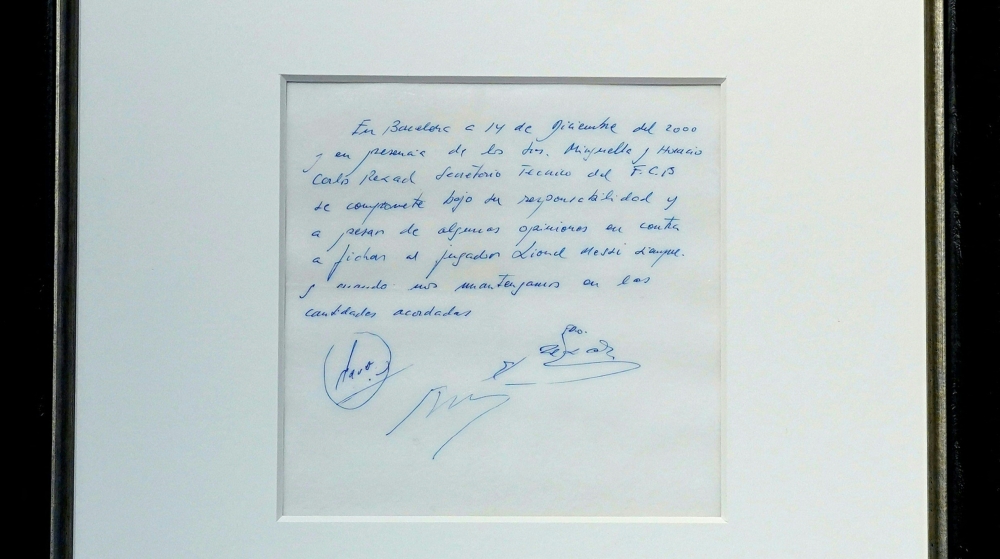 A napkin on which was written the first promise of a contract to secure 13-year-old Lionel Messi for FC Barcelona, is on display at Bonhams, New York, on March 5, 2024. (Photo by TIMOTHY A. CLARY / AFP)
