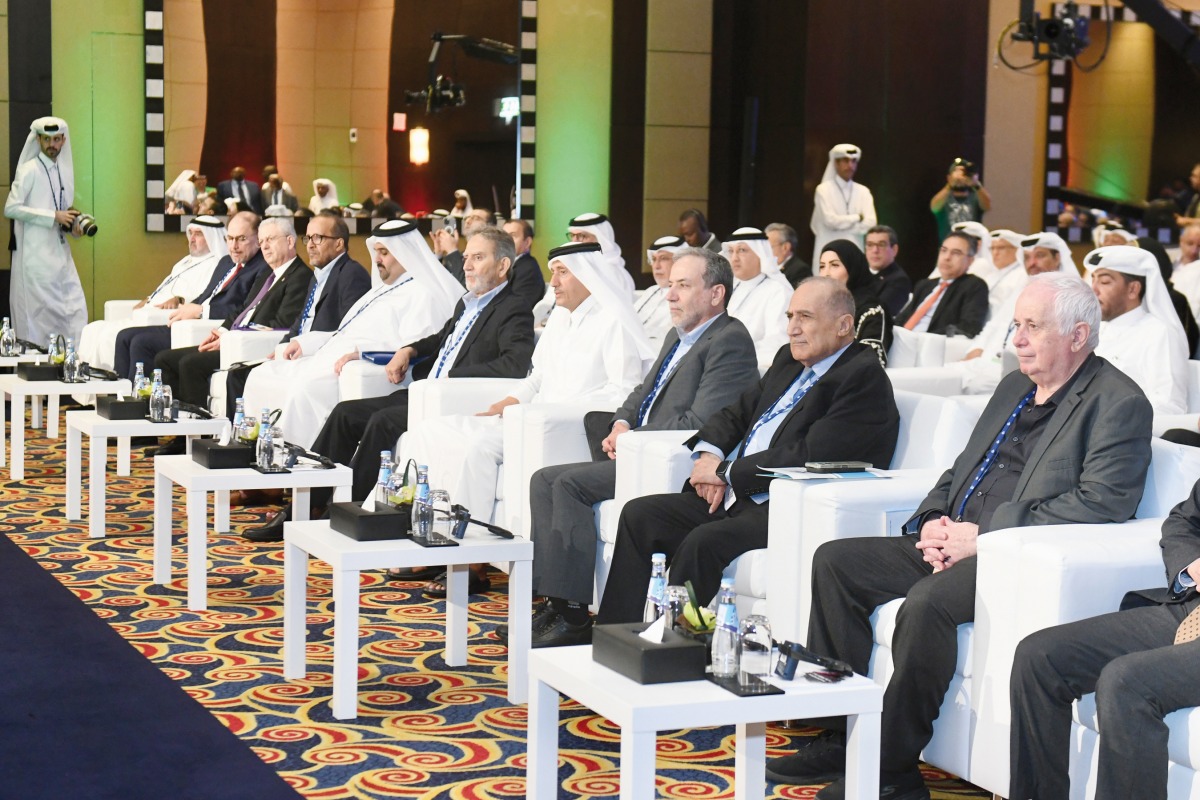 Chairman of Board of Directors of Al Jazeera Media Network, H E Sheikh Hamad bin Thamer Al Thani (fourth right); Director of Media Development Department, Qatar Media Corporation, H E Sheikh Khalid bin Abdulaziz Al Thani (sixth right); Acting Director General of Al Jazeera Media Network, Dr. Mostefa Souag (fifth right); with officials and guests at the opening of Al Jazeera Forum. 