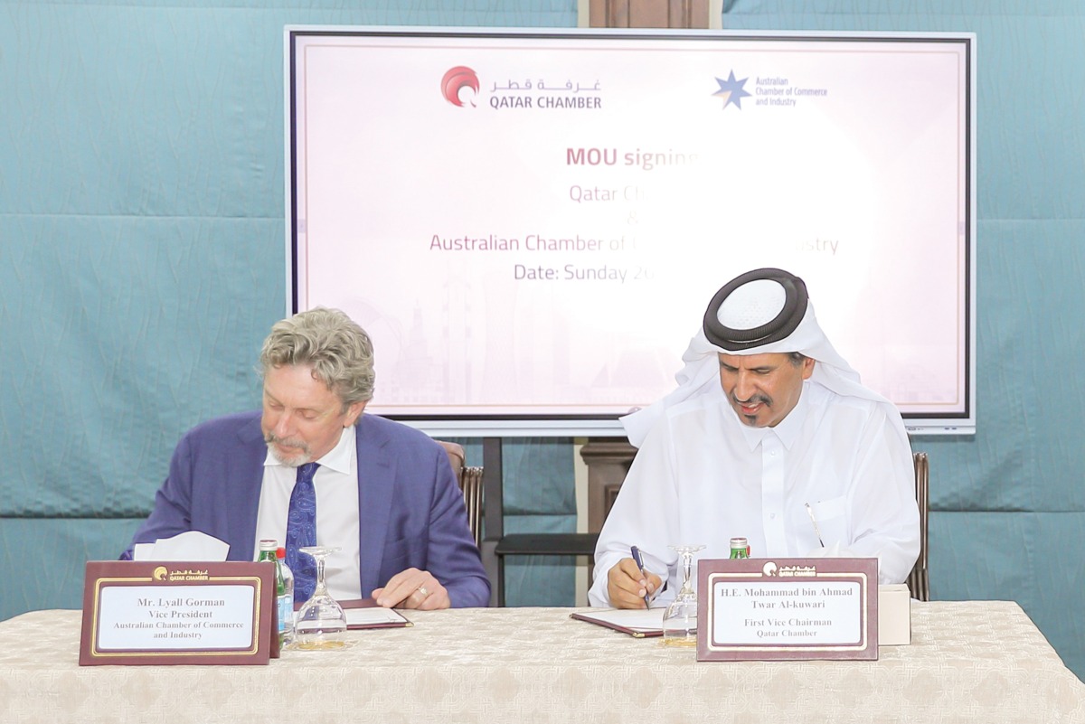 QC First Vice-Chairman Mohamed bin Twar Al Kuwari and Lyall Gorman, Vice President of the ACCI, signing the agreement.
