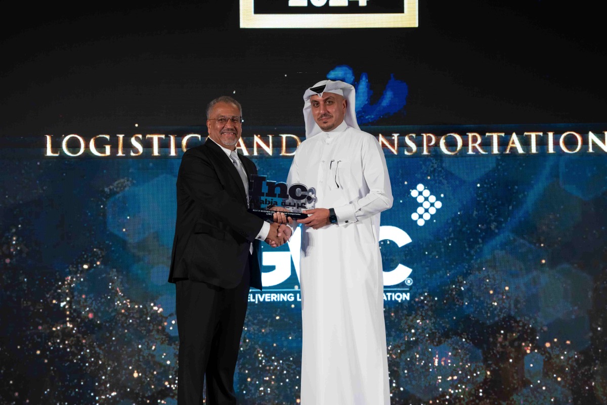 A GWC official receiving the award.