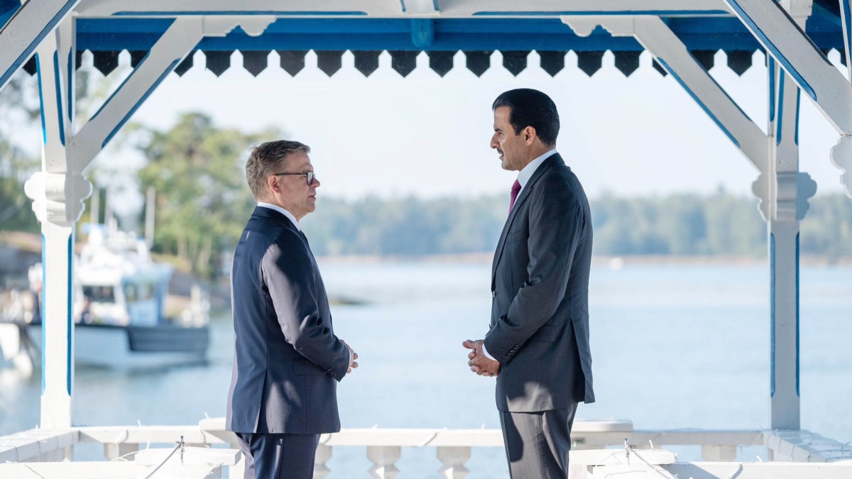 Amir H H Sheikh Tamim bin Hamad Al Thani with Prime Minister of Finland H E Petteri Orpo at the Prime Minister’s Official Residence, Kesaranta, in Helsinki, yesterday.
