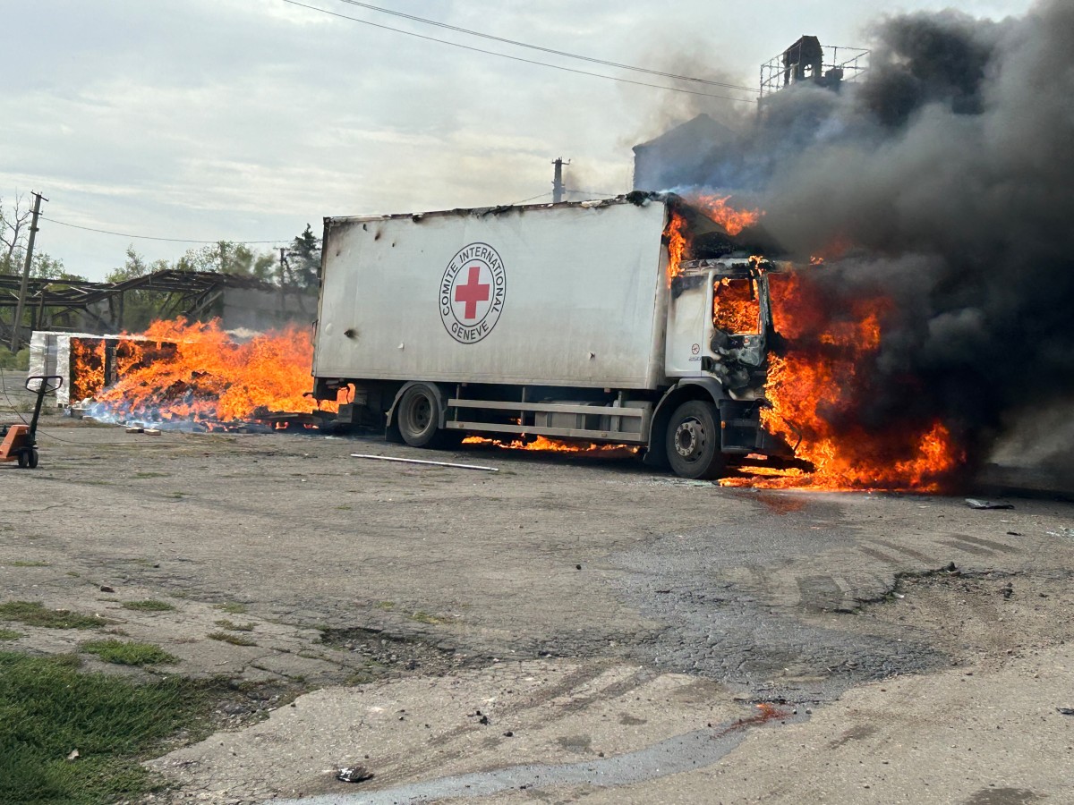 Photo used for demonstration purposes. This handout photograph taken and released by the National Police of Ukraine on September 12, 2024, shows a burning trucks of the International Committee of the Red Cross, following an artillery shelling in the Donetsk region. Photo by HANDOUT / National Police of Ukraine / AFP.
