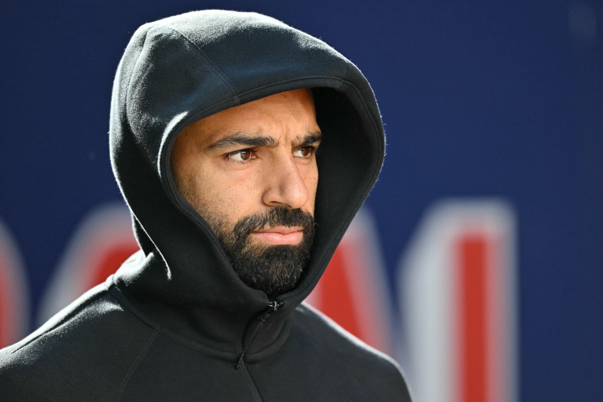 Liverpool's Egyptian striker #11 Mohamed Salah arrives ahead of the English Premier League football match between Crystal Palace and Liverpool at Selhurst Park in south London on October 5, 2024. (Photo by Glyn KIRK / AFP) 