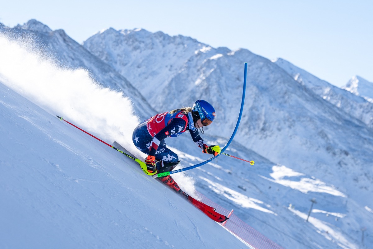 USA's Mikaela Shiffrin competes during the first run of the women's slalom race during the FIS Alpine Skiing World Cup in Hochgurgl, Austria on November 23, 2024. (Photo by Johann GRODER / various sources / AFP)
