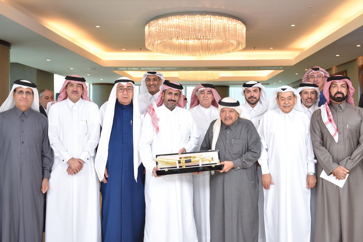 Minister of Commerce and Industry H E Sheikh Faisal bin Thani bin Faisal Al Thani; Minister of State for Foreign Trade Affairs H E Dr. Ahmed bin Mohamed Al Sayed; QBA Chairman Sheikh Faisal bin Qassim Al Thani; First Deputy Hussein Al Fardan along with QBA Board Members and officials during the meeting.
