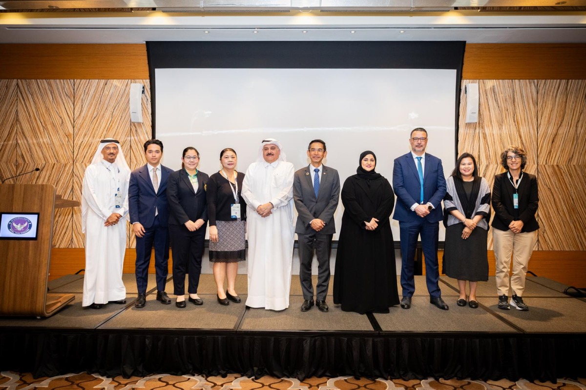 Ambassador of Thailand H E Sira Swangsilpa (fifth right) with speakers and guests at the seminar.
