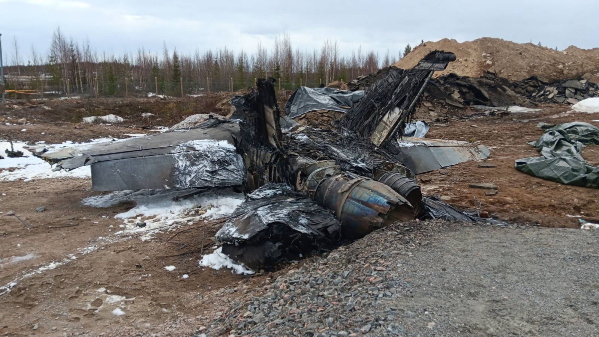 This handout photo taken and released on May 7, 2025 by the Finnish Air Force shows a destroyed F/A-18 Hornet fighter jet after its crash near the Rovaniemi Airport in Rovaniemi, Finnish Lapland. Photo by Handout / FINNISH AIR FORCE / AFP
