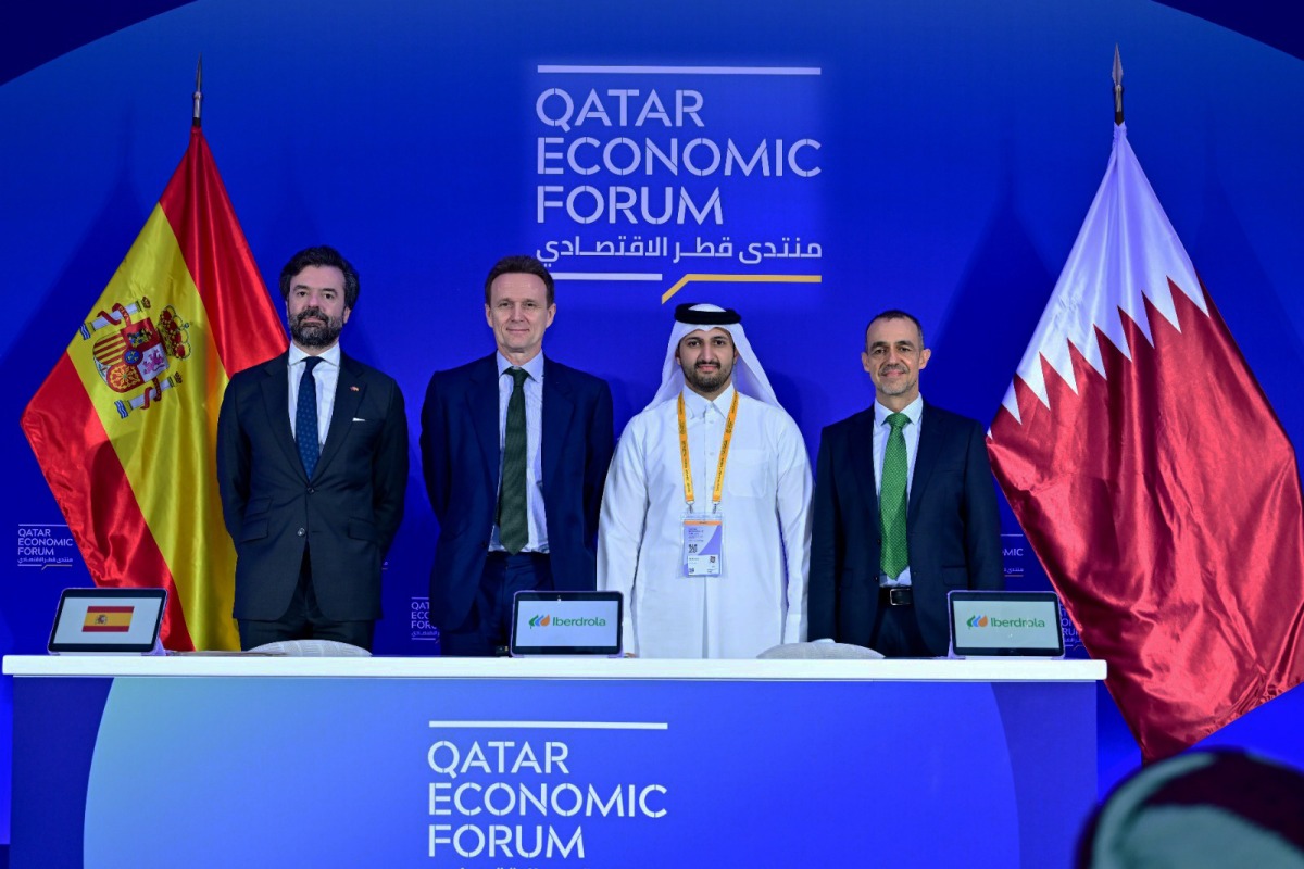 H E Dr. Álvaro Renedo Zalba, Ambassador of the Kingdom of Spain to Qatar; Sheikh Ali Alwaleed Al-Thani, CEO of Invest Qatar; Pedro Azagra, CEO of Avangrid; Santiago Bañales, Managing Director of Iberdrola Innovation Middle East and CEO of East-West Digital during the event.