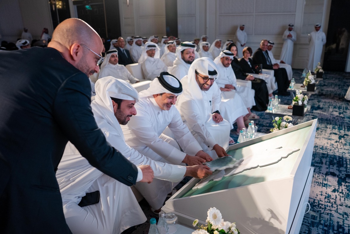 Minister of Environment and Climate Change H E Dr. Abdullah bin Abdulaziz bin Turki Al Subaie and Minister of Municipality H E Abdullah bin Hamad bin Abdullah Al Attiyah with other officials during the launch of National Biodiversity Database.