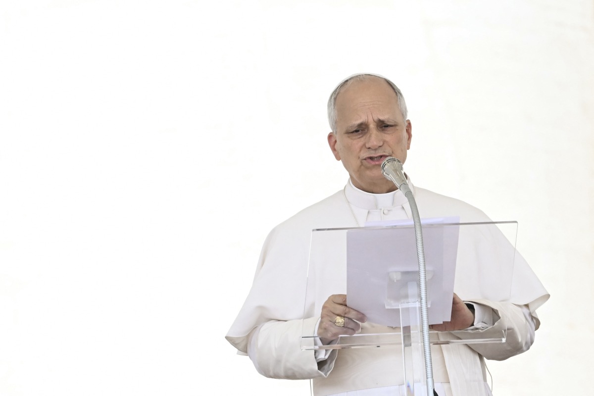 Pope Leo XIV addresses the crowd for the Angelus prayer in The Vatican on June 15, 2025. Photo by Filippo MONTEFORTE / AFP.
