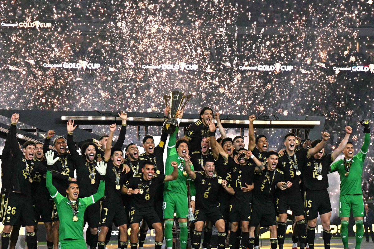 Mexico’s players celebrate their victory.