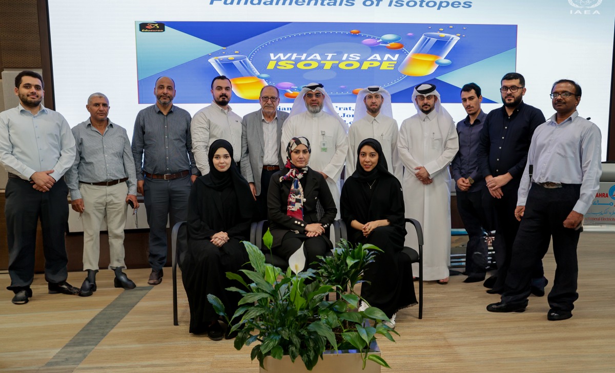 Participants in a group photo during the workshop.