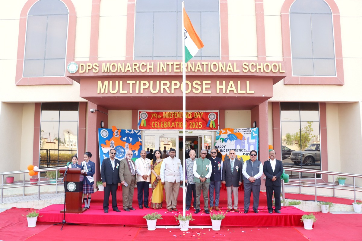 DPS Monarch International School officials hoist the national flag to mark India’s 79th Independence Day. 