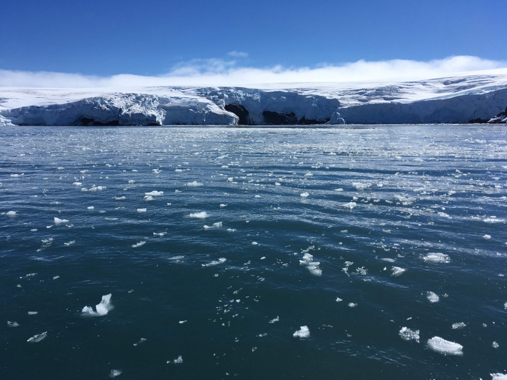 File: Blocks of ice drift on the water off the coast of Collins glacier on King George Island, Antarctica, on February 01, 2018. (Photo by Mathilde Bellenger / AFP)