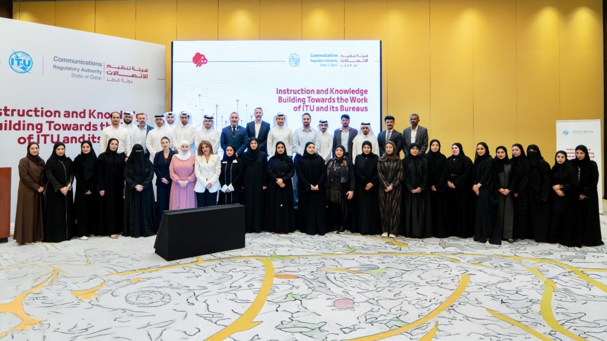 Participants of the workshop in a group photo. 