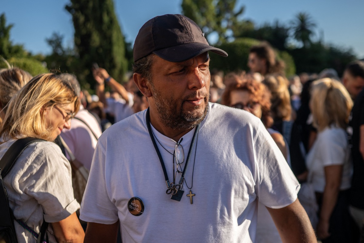 Panos Routsi, father of a boy killed in the Tempi railway collision in February 2023, outside the Greek Parliament in Athens on September 21, 2025. Photo by Angelos TZORTZINIS / AFP