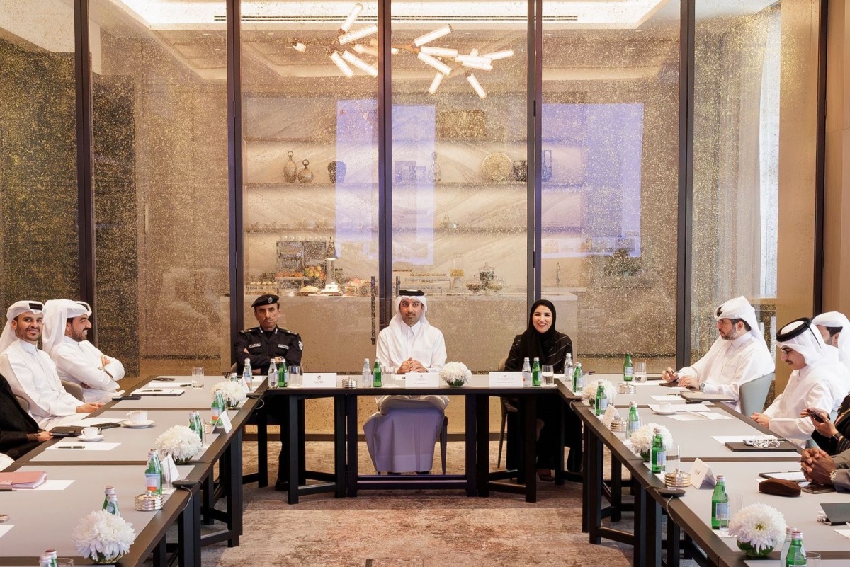 Director of the Government Communications Office H E Sheikh Jassim bin Mansour bin Jabor Al-Thani and other participants during the meeting. 