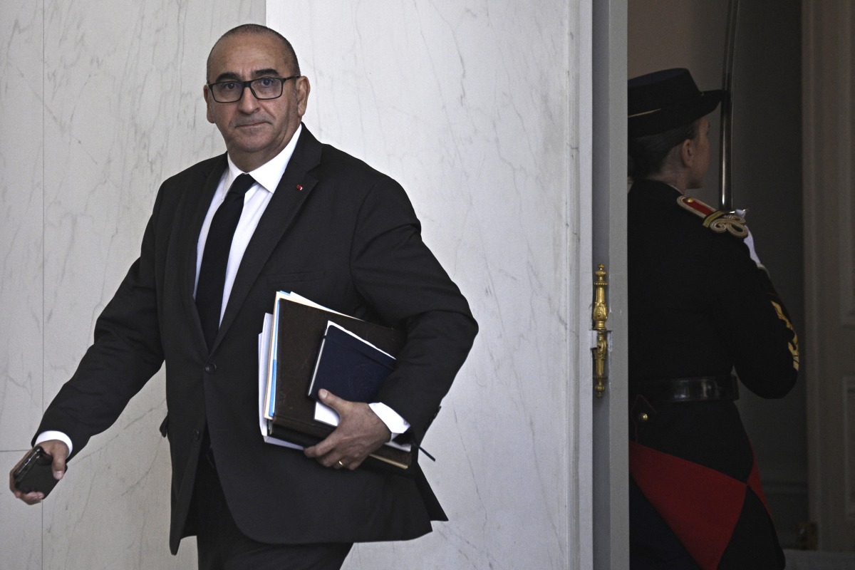 France's Interior Minister Laurent Nunez leaves the weekly meeting of the new cabinet at the Elysee presidential Palace in Paris on October 14, 2025. Photo by JULIEN DE ROSA / AFP