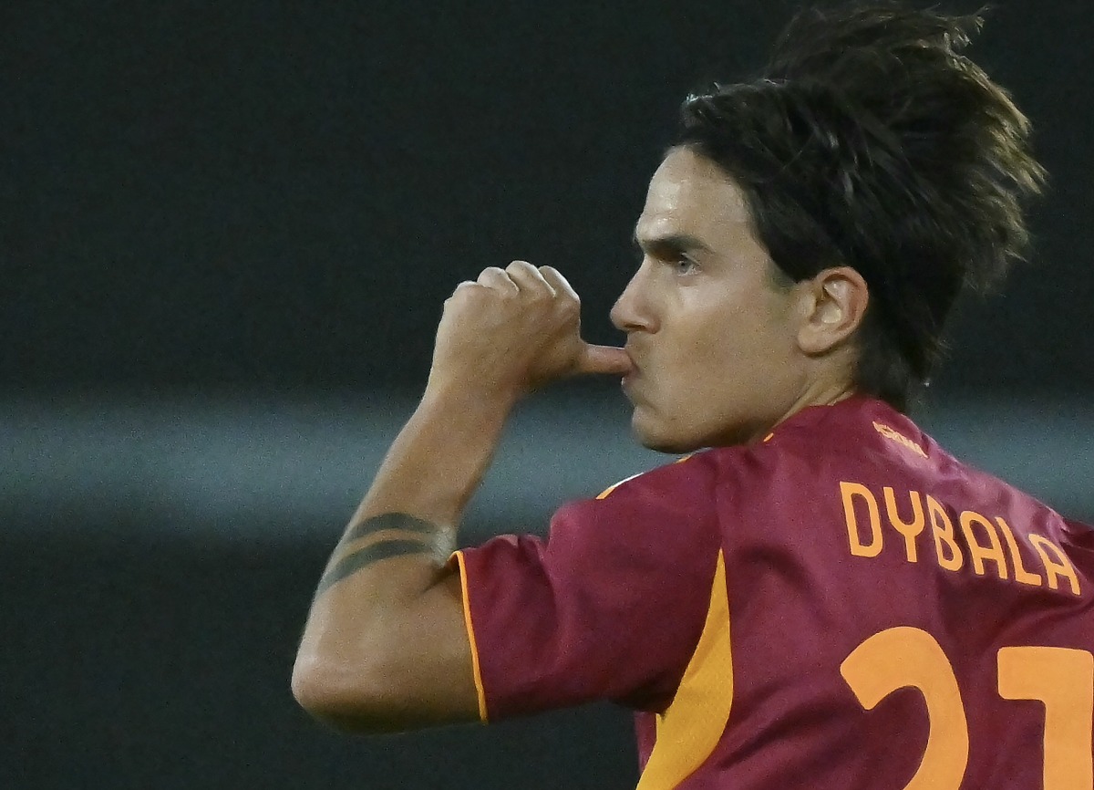 Roma's Argentine forward #21 Paulo Dybala. (Photo by Filippo MONTEFORTE / AFP)