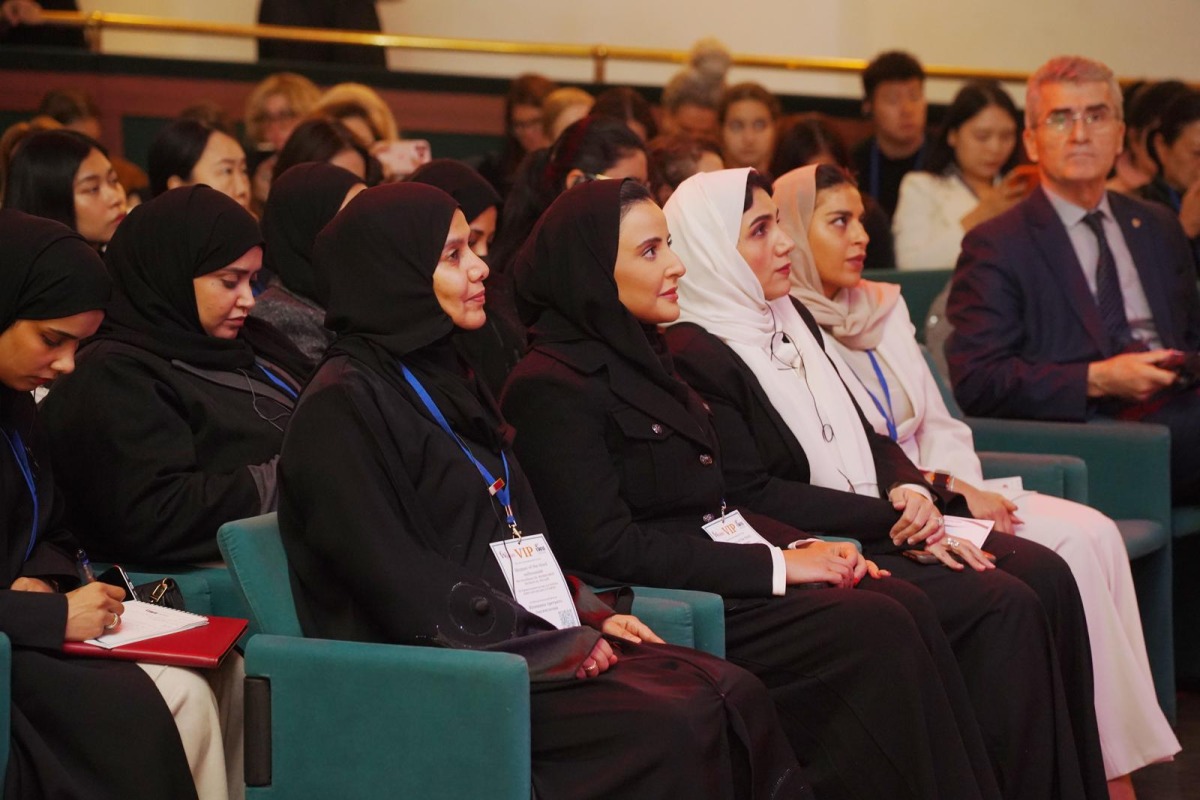 Deputy Speaker of the Council H E Dr. Hamda bint Hassan Al Sulaiti  with other attendees during the forum in Moscow.