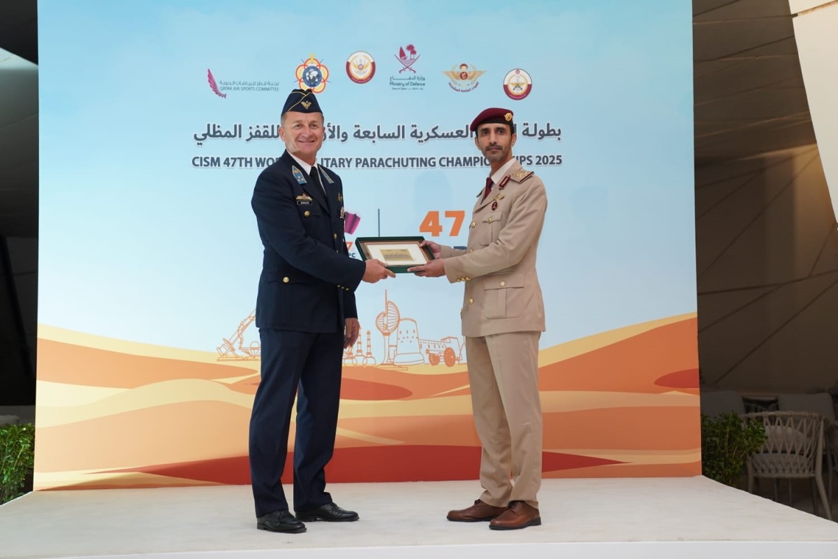 The Qatar Air Sports Committee (QASC) hosted a special ceremony yesterday to honour the heads of delegations taking part in the 47th CISM World Military Parachuting Championships. The event was attended by senior officials, including Commander of the Joint Special Forces and President of QASC Brigadier General Mohammed bin Zayed Al-Otaibi and Vice-President of the Qatar Military Sports Association Major General Rashid Mahboob Al-Dossari.  