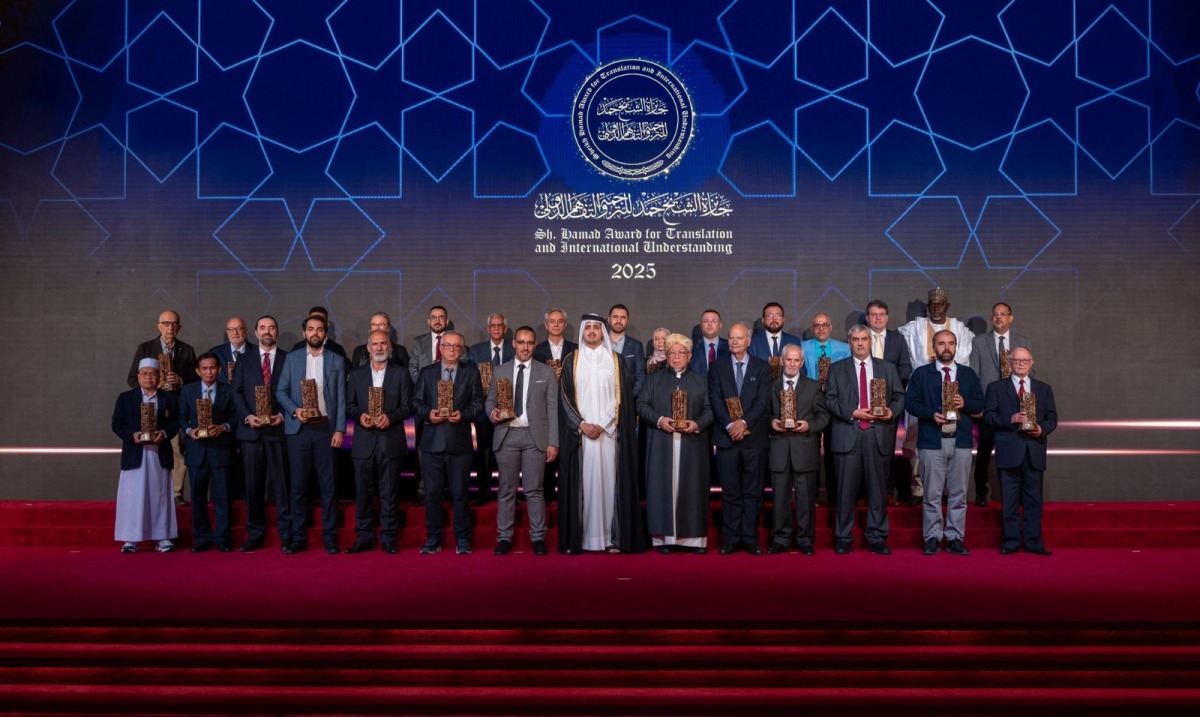H E Sheikh Thani bin Hamad Al Thani with winners during the honouring ceremony.