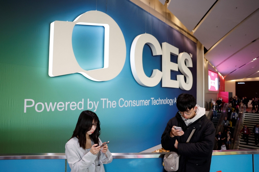 Attendees gather for the annual Consumer Electronics Show (CES) in Las Vegas, Nevada, on January 6, 2026. (Photo by Caroline Brehman / AFP)
