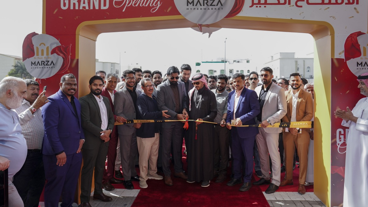 Marza Group Sponsor Abdul Rahman Mohamed Abdul Azeez Hazavi, Managing Director Jafar Kandoth, Group General Manager Haris Kader, representatives from KBF, and other officials during the inauguration of renovated Ain Khaled outlet.