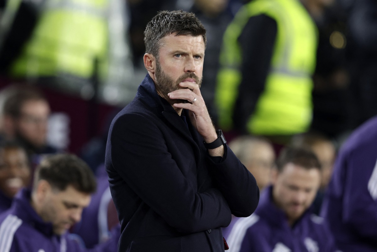 Manchester United's English Interim head coach Michael Carrick reacts ahead of the English Premier League football match between West Ham United and Manchester United at the London Stadium in east London on February 10, 2026. (Photo by Ian Kington / AFP) 