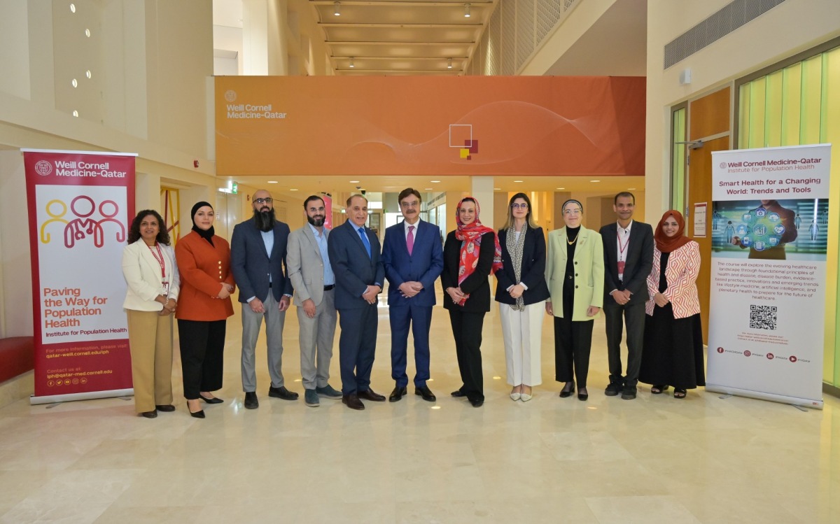 WCM-Q Dean Dr. Javaid Sheikh (centre) with course faculty members.