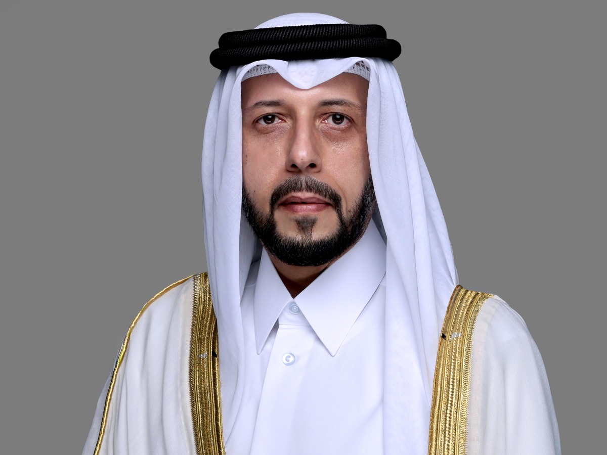  Minister of Public Health, H E Mansoor bin Ebrahim Al Mahmoud