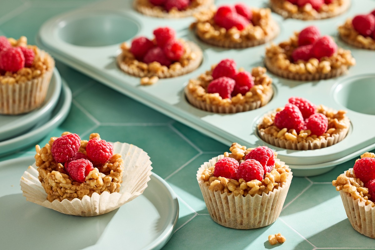 Crispy Rice Cups With Raspberries. Photo credit: Tom McCorkle/For The Washington Post; food styling by Gina Nistico