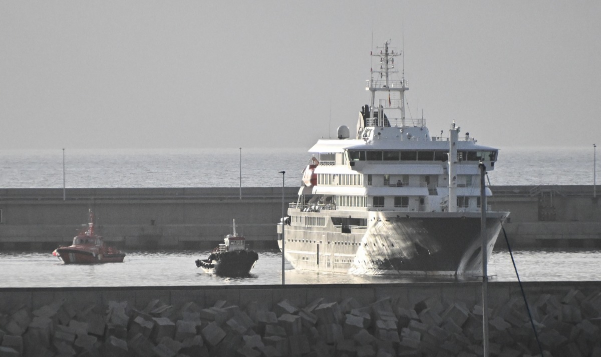 Evacuation preparations are underway for the hantavirus-hit cruise ship MV Hondius at the Port of Granadilla on the island of Tenerife in Spain, May 10, 2026. (Xinhua/Cheng Min)