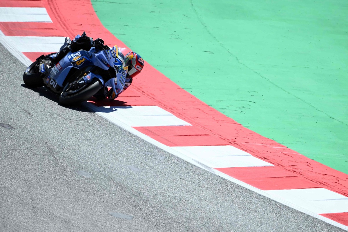 Team Gresini Racing MotoGP's Alex Marquez competes during the qualifying session at the Catalunya Moto GP Grand Prix at the Catalunya racetrack in Montmelo, near Barcelona, on May 16, 2026. (Photo by JOSE JORDAN / AFP)
