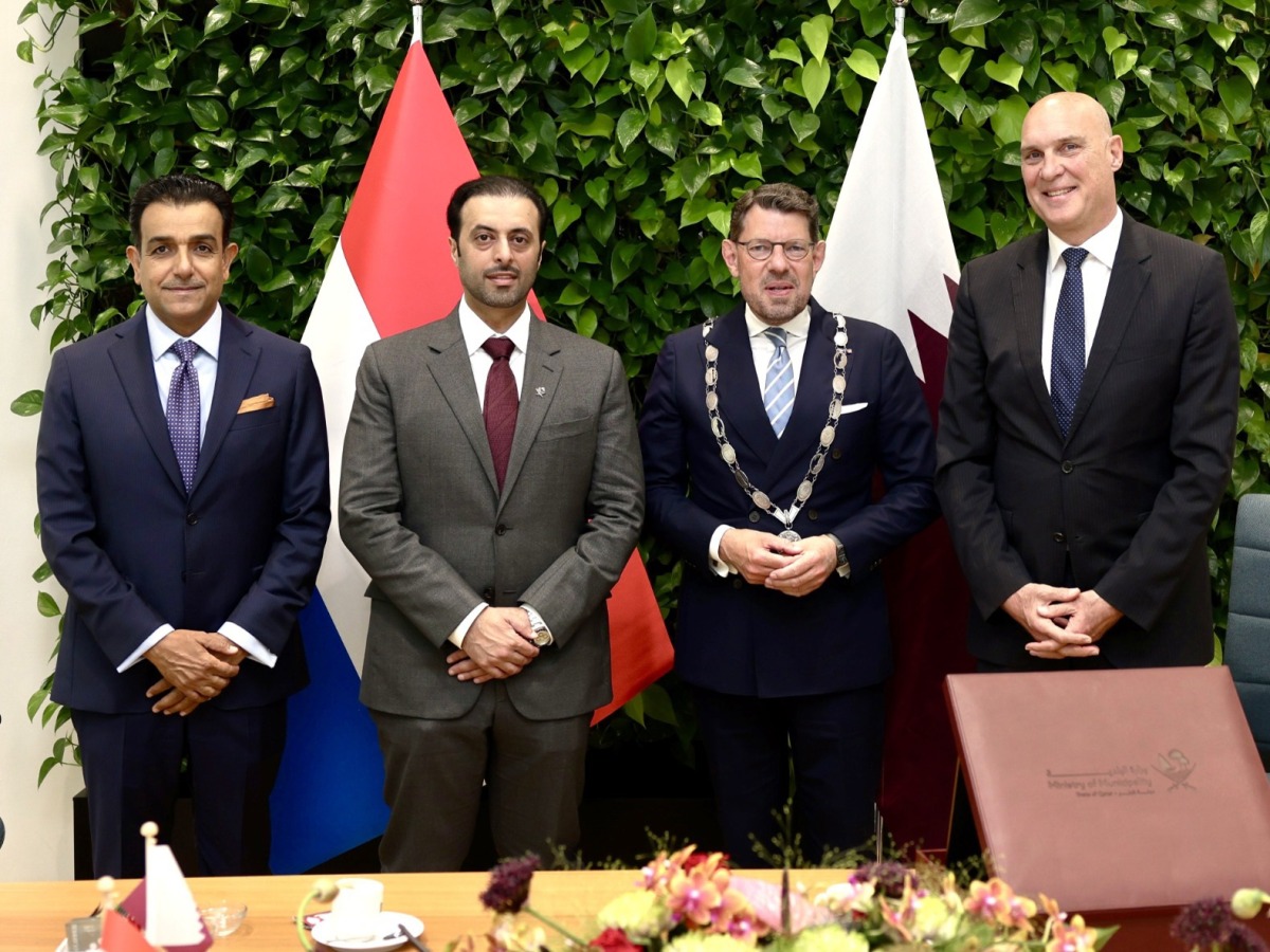 Minister of Municipality H E Abdullah bin Hamad bin Abdullah Al Attiyah with Mayor of the Municipality of Westland H E Bouke Arends and other officials during his visit to the Kingdom of the Netherlands.

