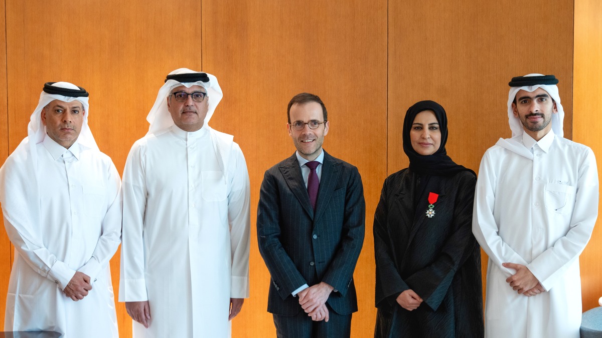 Minister of Communications and Information Technology, H E Mohammed bin Ali Al-Mannai (second left); Ambassador of the French Republic to Qatar, H E Arnaud Pescheux (centre); and Assistant Undersecretary for Digital Industry Affairs at MCIT, H E Reem Mohammed Al-Mansoori (second right), with other officials.