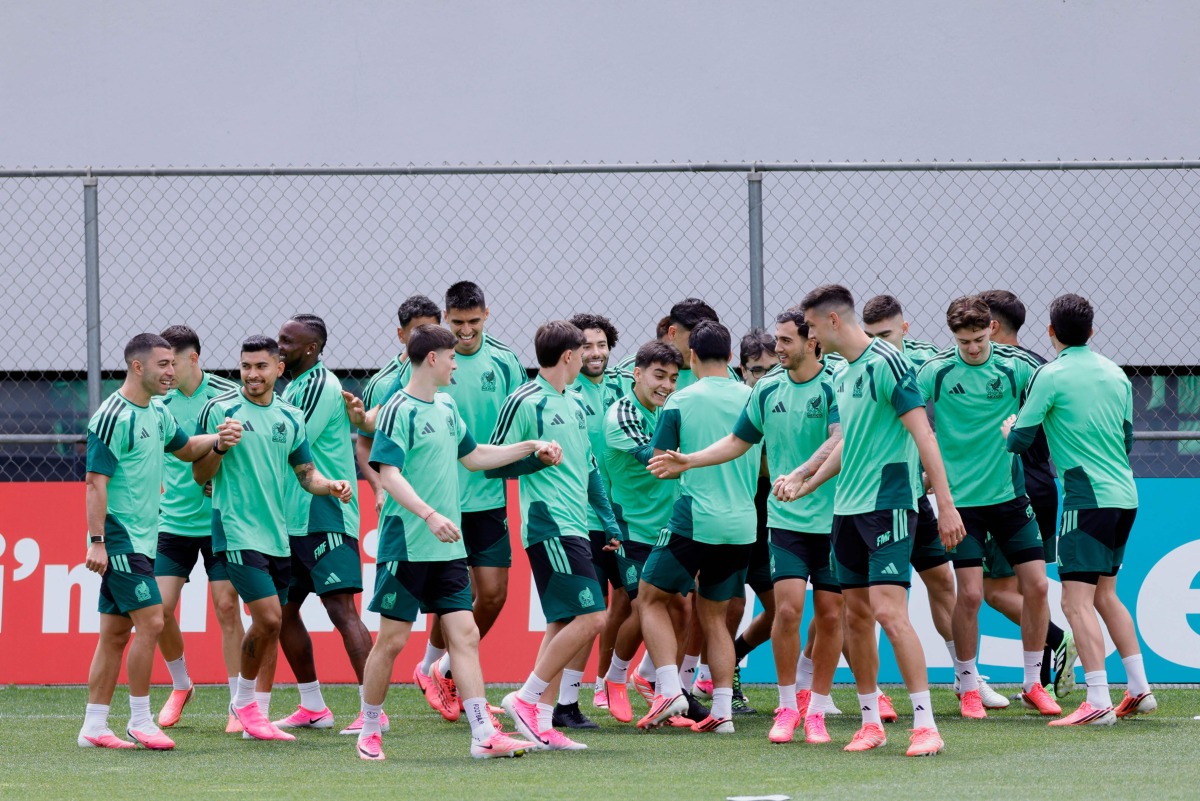 Mexico’s players take part in a training session on the eve of the Round of 32 match against Ecuador. (AFP)