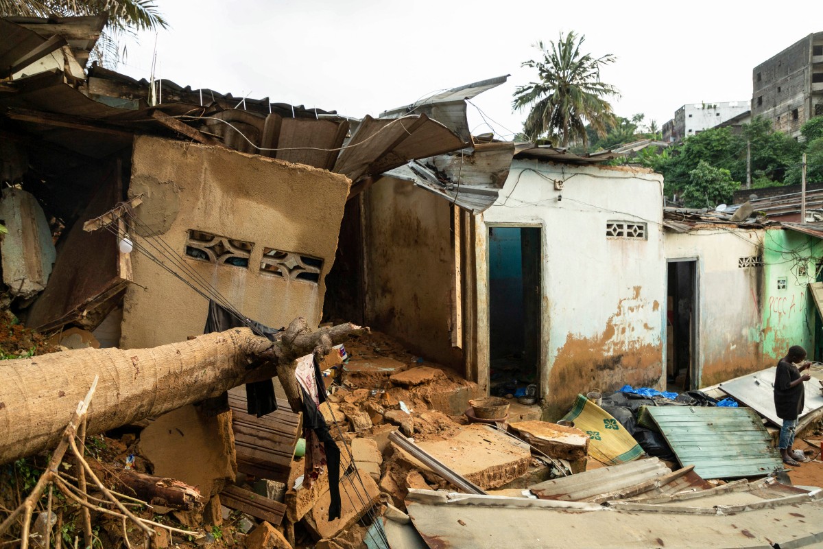 A general view of houses damaged by landslides and flooding in the Mossikro neighbourhood of Attecoube, a suburb of Abidjan, on June 29, 2026.Photo by CHRIS BOLI / AFP
