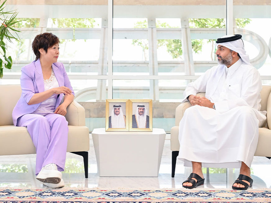 Chief Executive Officer of QFZ Sheikh Mohammed bin Hamad bin Faisal Al-Thani with Executive Vice President & CEO of BYD Stella Li during the meeting.