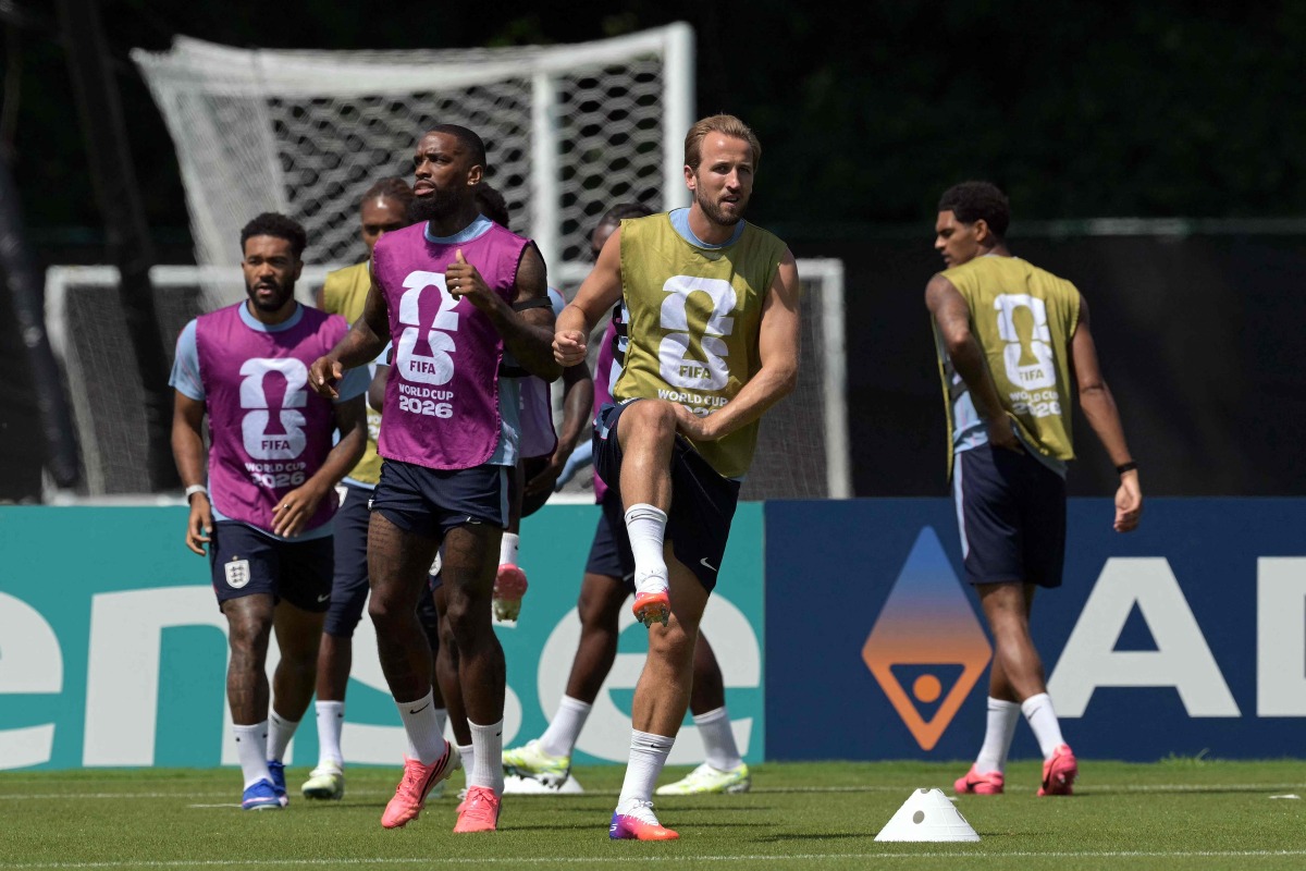 England’s Harry Kane (right) takes part in a training session with teammates. (PICS: AFP)