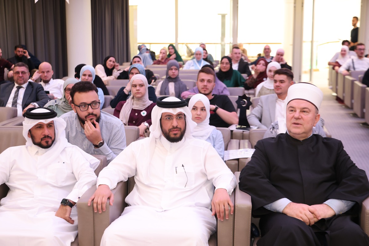 Qatari delegation with other officials during the event.