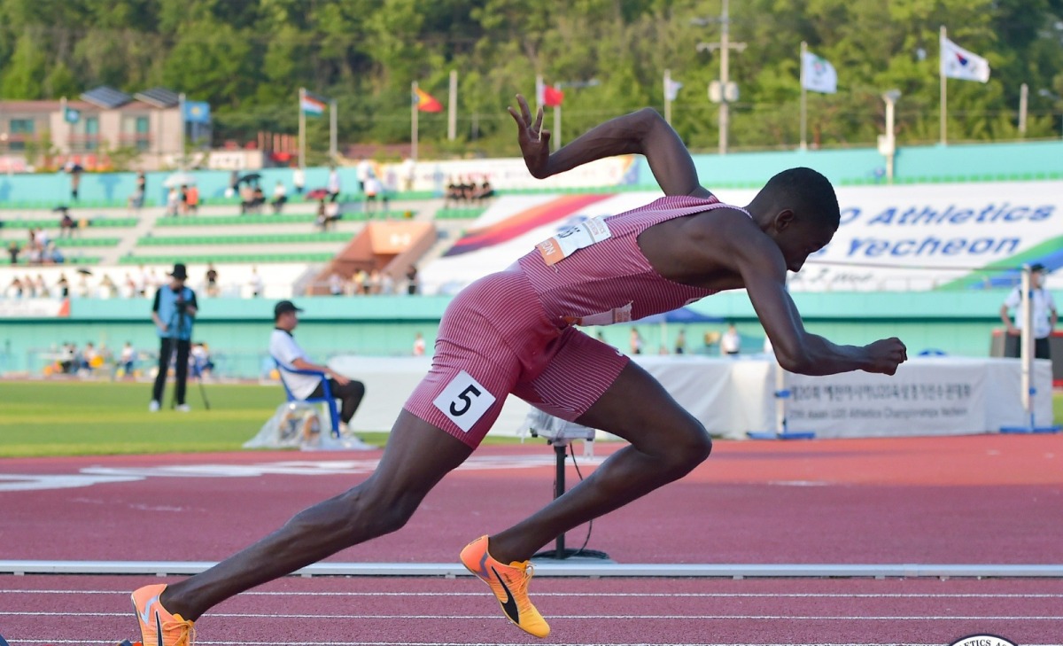 The contingent includes four athletes in field events and two who will take part in track events.