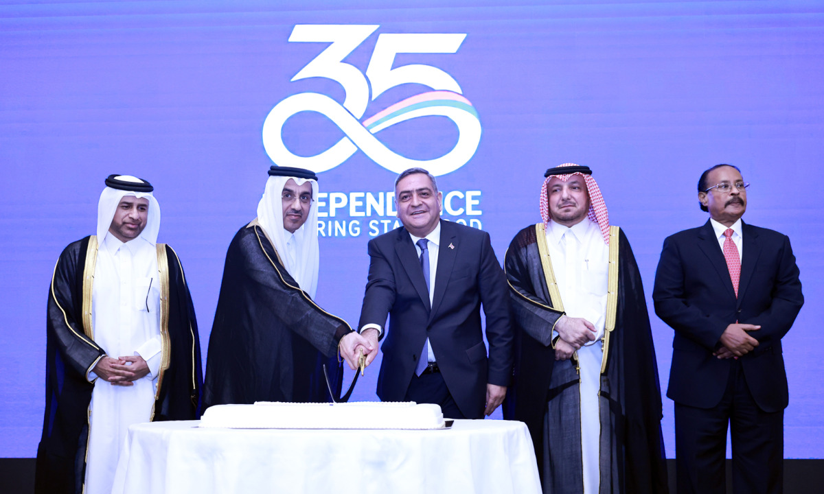 Minister of Labour H E Dr. Ali bin Saeed bin Smaikh Al Marri; Director of the Protocol Department, Ministry of Foreign Affairs, H E Ambassador Ibrahim Fakhroo; Ambassador of Armenia to Qatar 
H E Tigran Gevorgyan and other dignitaries cutting the ceremonial cake to mark 35th Anniversary of Armenian independence, yesterday. Pictures by Rajan Vadakkemuriyil/ The Peninsula